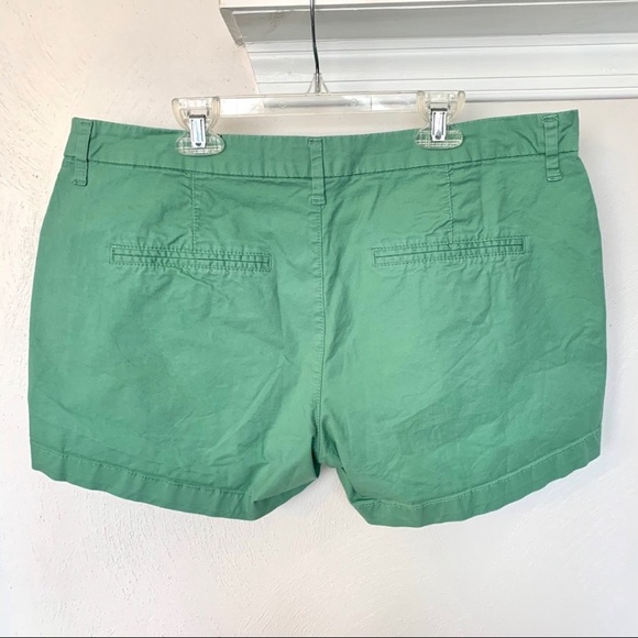 Old Navy Sage Green Shorts Size 12 - Picture 2 of 13